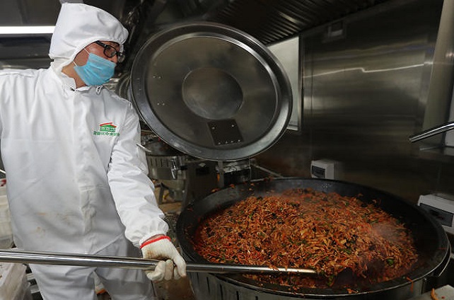 辉达娱乐”—河南禾豆坊食品中央厨房投入运营！